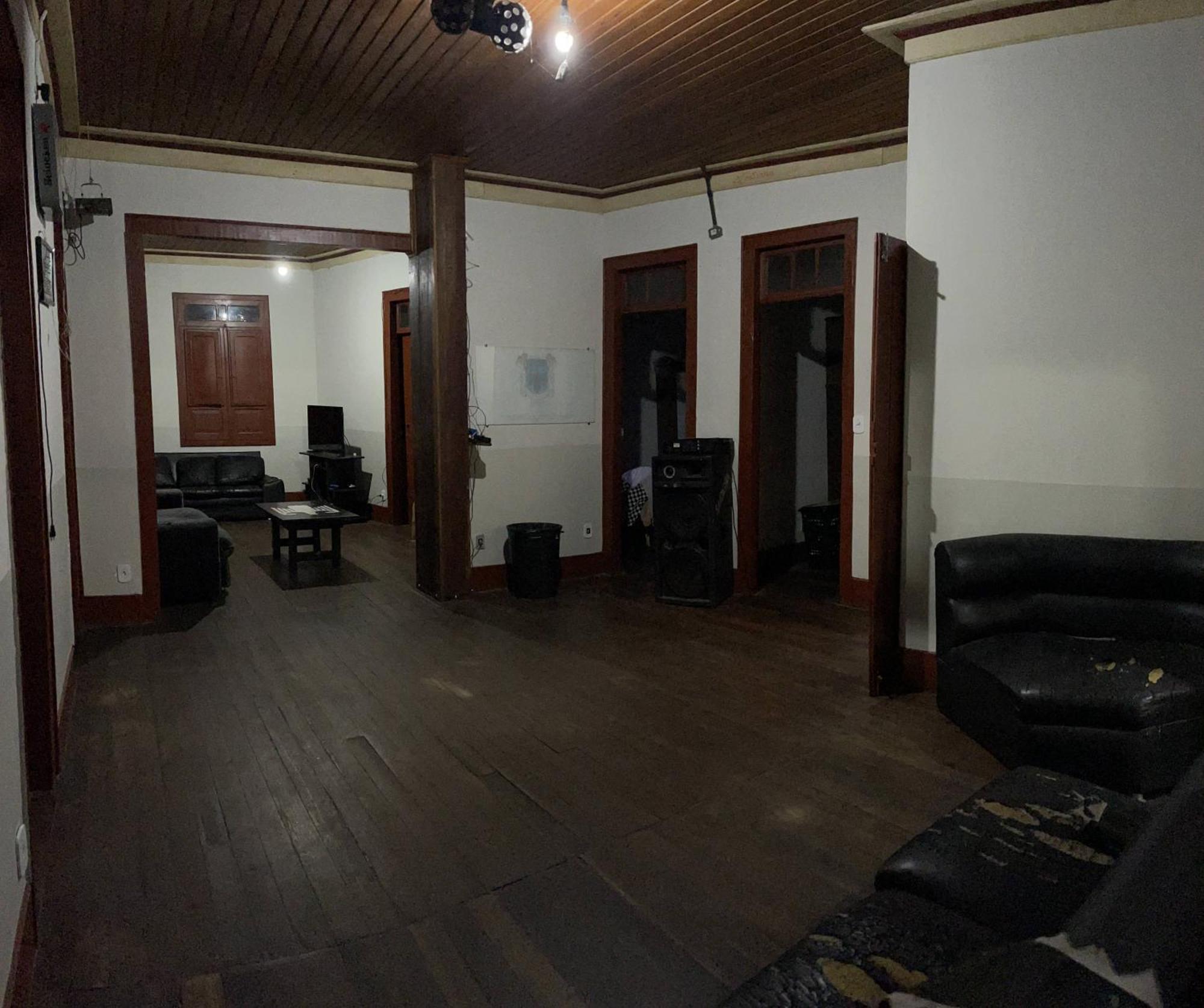 Homestay Inteiro, Prox Ao Centro - Republica Saideira